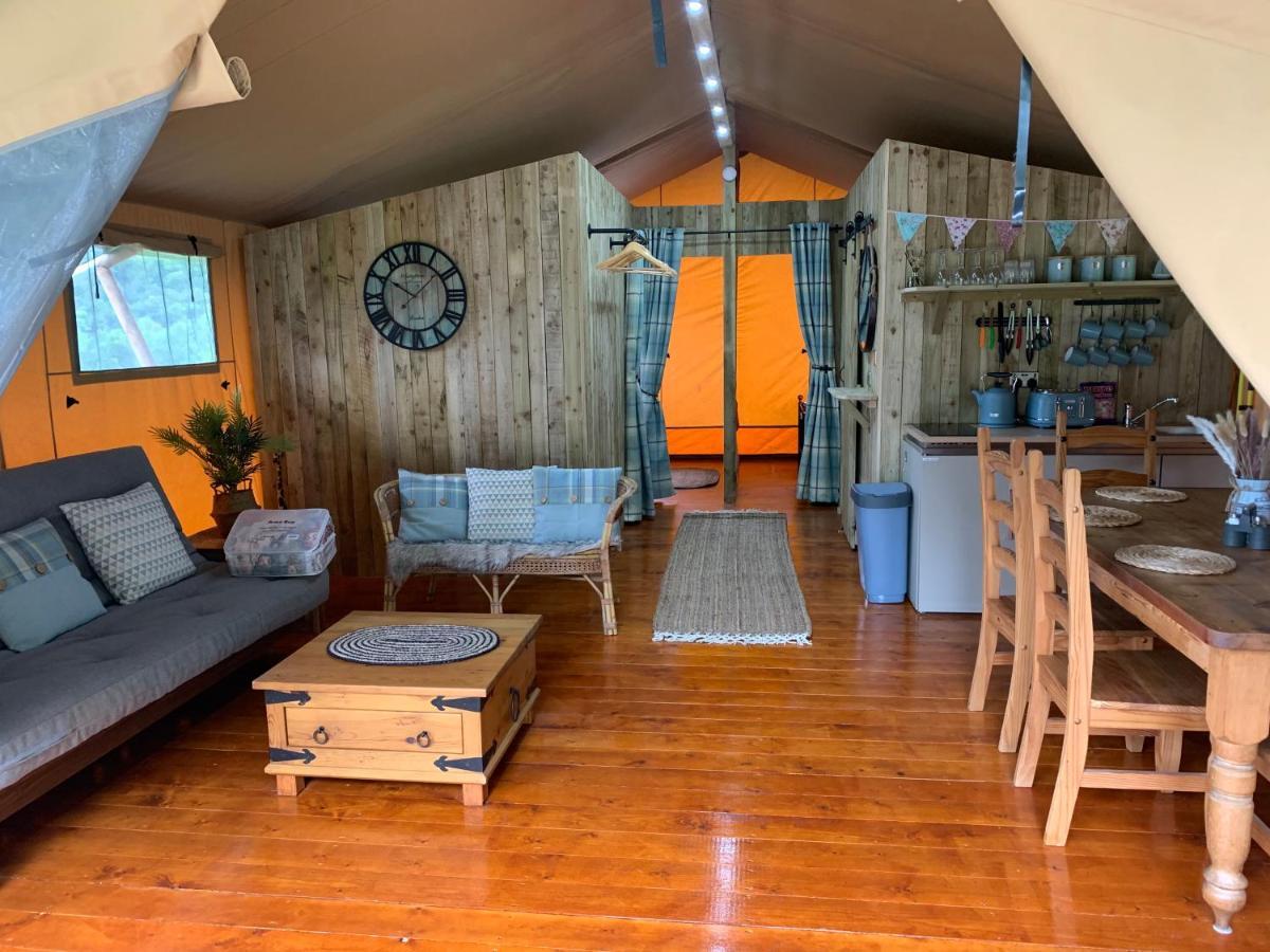 Mountain View Safari Tent With Hot Tub In The Heart Of Snowdonia Dolgellau Buitenkant foto