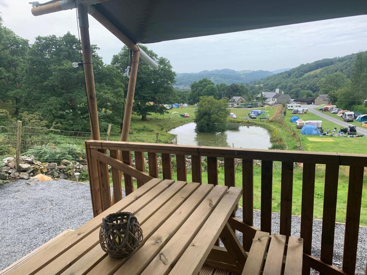 Mountain View Safari Tent With Hot Tub In The Heart Of Snowdonia Dolgellau Buitenkant foto